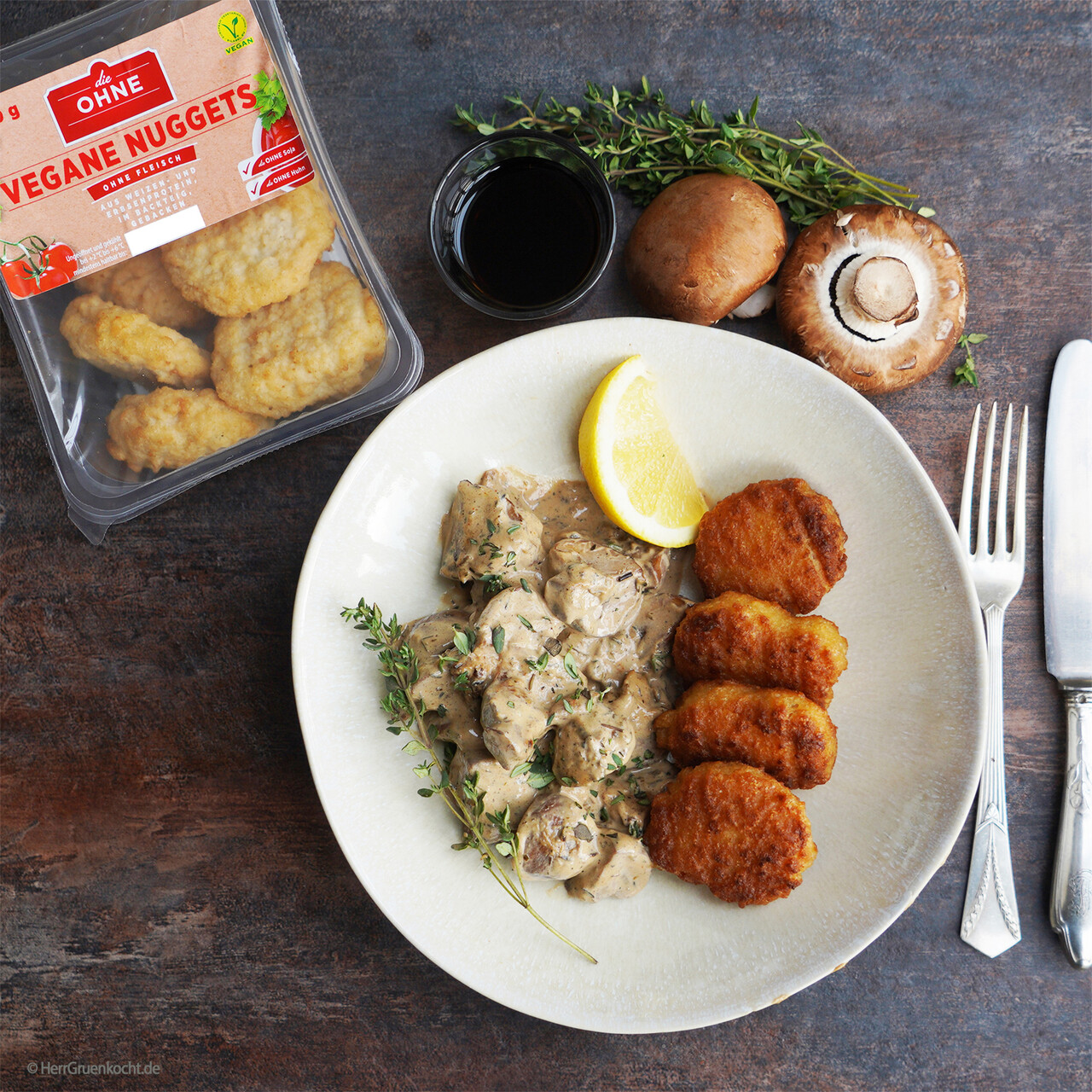 Vegane Nuggets Florentiner Art mit Pilzen und Marsala-Likör nach Herr Grün