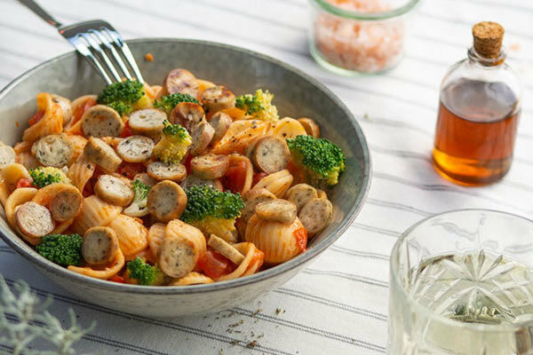 Nudelsalat mit die OHNE Bratwürstel